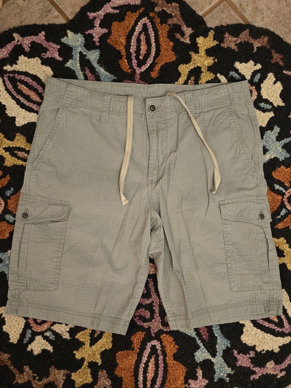 🔥🔥Tommy Bahama Men's Cargo Shorts in Light Gray with Drawstring🔥🔥Size 34